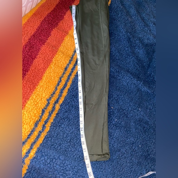 Victorias Secret Sport Green Workout Leggings in size XS - Picture 5 of 7